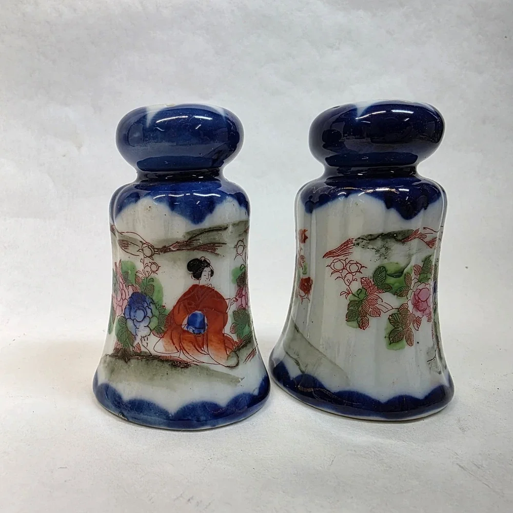Salt and Pepper Shakers Cobalt Blue Geisha Hand Painted Vintage Porcelain, Japan